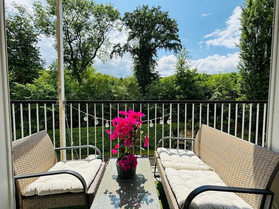 Proche Chateau De Versailles Avec Balcon Vu Sur Une Foret Et Parking Gratuit Pour 5 Personnes Maximum Dış mekan fotoğraf